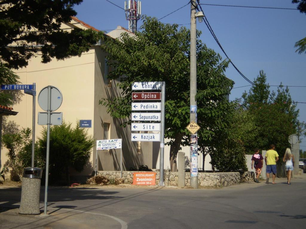 Apartments Villa Engeli Vir Exterior foto